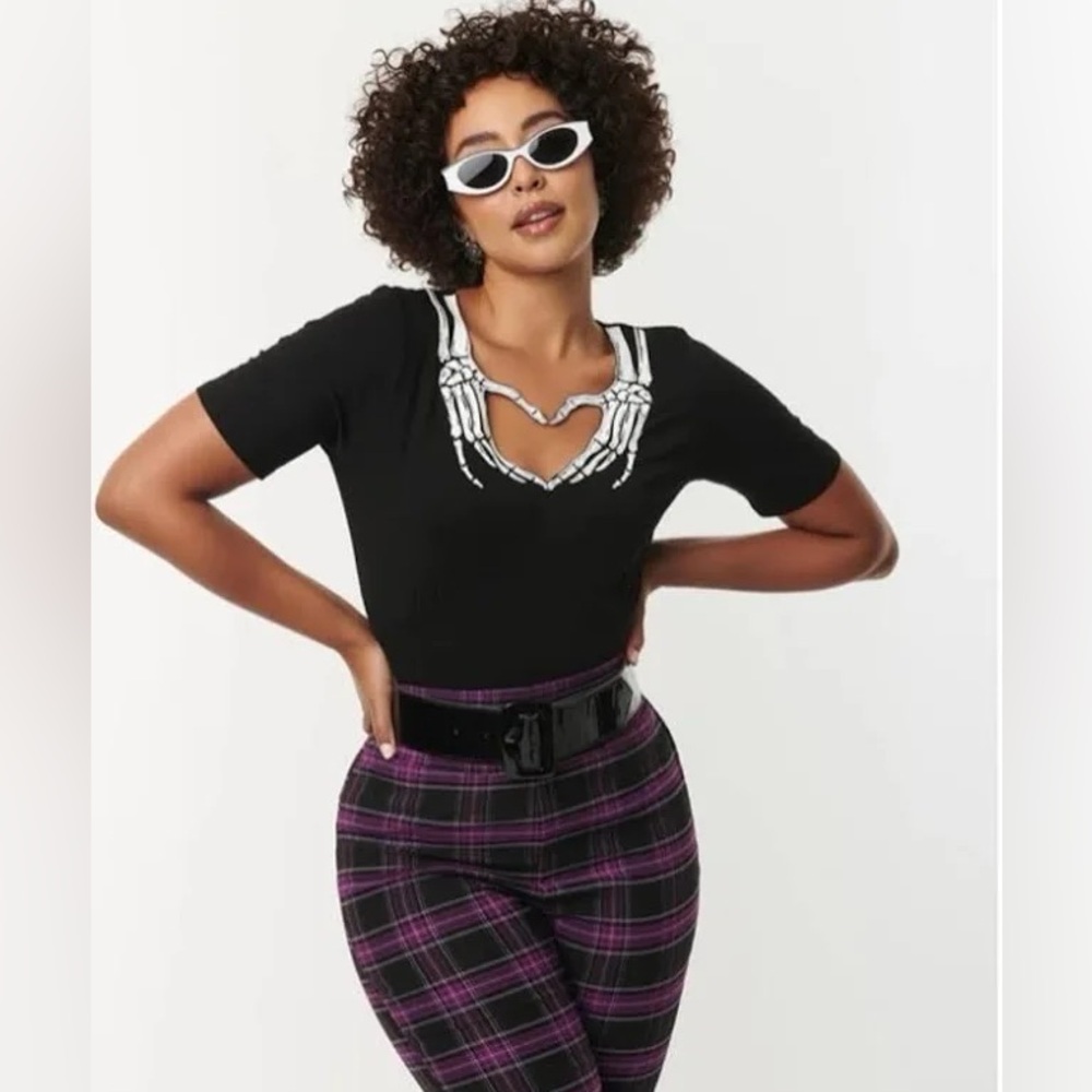 Unique vintage Black Skeleton Design Women's Top large